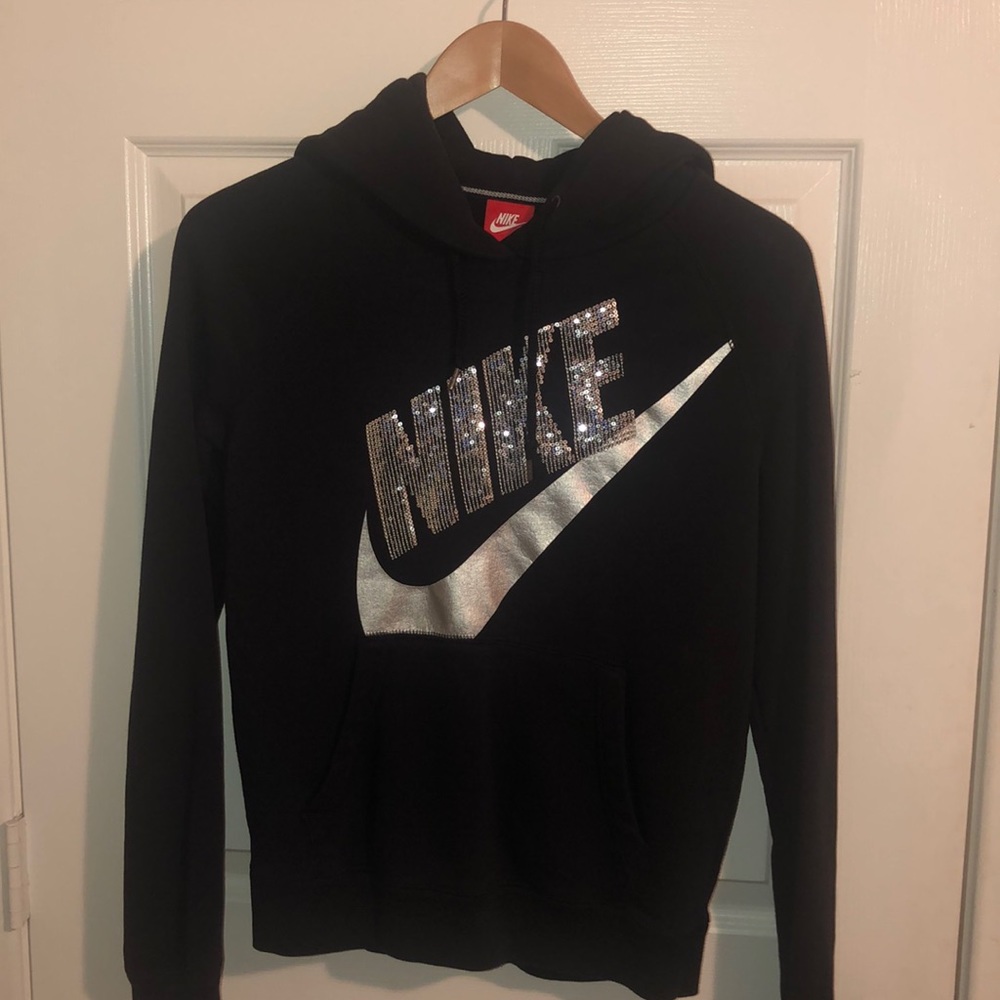 black nike hoodie